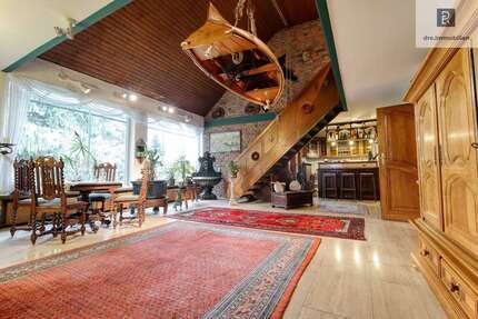 Haus zum Kaufen in Düsseldorf 1.340.000,00 € 600 m²