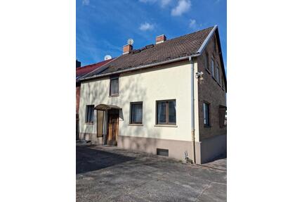 Doppelhaushälfte - 170.000,00&nbsp;EUR Kaufpreis, ca.&nbsp; 122,00&nbsp;m&sup2; in Haldensleben (PLZ: 39340)