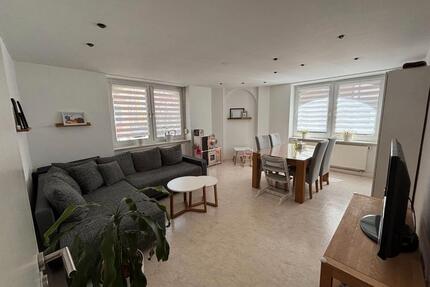 Neu-Ulm: Helle 3-Zimmerwohnung, Nähe Gymnasium, 83 m² + Balkon