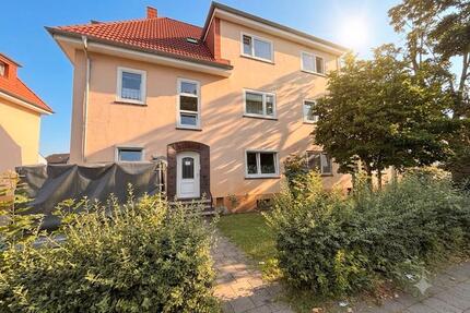 Mehr als eine Wohnung - Ihr eigenes Gartenparadies mit Carport - Delmenhorst
