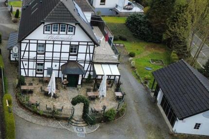 Wohnhaus mit tollen Möglichkeiten - Reichshof