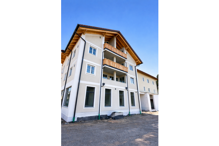 Wohnung zum Mieten in Siegsdorf 1.031,00 € 72.56 m²