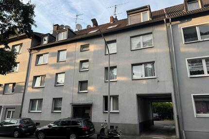Attraktive vollst. renovierte 3,5 Zimmer Wohnung mit Stellplatz - Duisburg Duisburg-Mitte