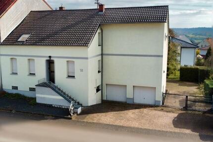 Provisionsfrei & sofort verfügbar, Sonnendurchflutet, 2 Wohnungen - Heusweiler