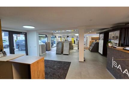 Attraktive Gewerbefläche mit großer Ausstellungs- Bürofläche in Dogern – Top-Lage nahe Waldshut - Laufenburg (Baden)