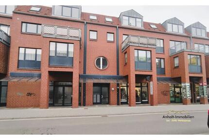 Tolle Dachgeschosswohnung mit Einbauküche - Bitterfeld-Wolfen