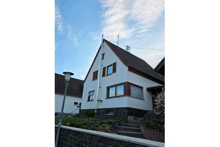 Einfamilienhaus - 259.000,00&nbsp;EUR Kaufpreis, ca.&nbsp; 160,00&nbsp;m&sup2; in Kirn (PLZ: 55606)