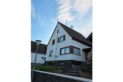 Einfamilienhaus - 269.000,00&nbsp;EUR Kaufpreis, ca.&nbsp; 160,00&nbsp;m&sup2; in Kirn (PLZ: 55606)