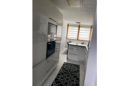 Wohnung 4.5 Zimmer 360.000 €+20.000 € Garage ohne Markler - Ludwigsburg Hoheneck