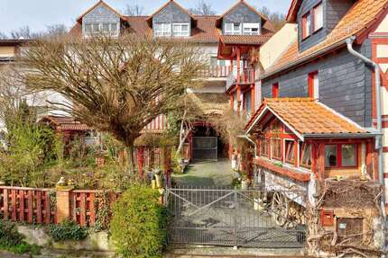 Haus zum Kaufen in Aarbergen 490.000,00 € 410 m²