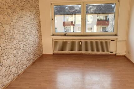 3 Zimmer Wohnung mit Loggia - 476,00&nbsp;EUR Kaltmiete, ca.&nbsp; 75,00&nbsp;m&sup2; in Hameln (PLZ: 31789) Kernstadt