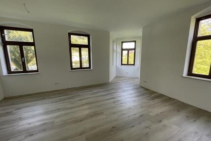 4-Raum-Wohnung in historischer Villa in Oppach