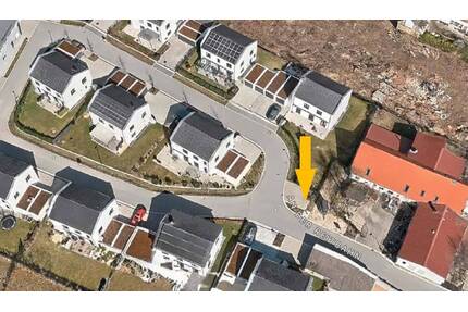 AUKTION: Grundstück für Garage oder Stell- und Lagerfläche bei Regensburg - Neutraubling