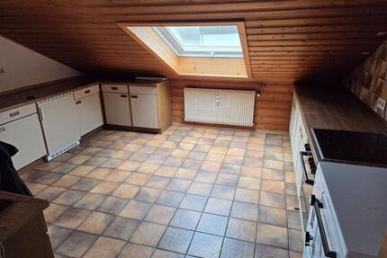 3 Zimmer DG Wohnung in Viereth - 500,00&nbsp;EUR Kaltmiete, ca.&nbsp; 60,00&nbsp;m&sup2; in Viereth-Trunstadt (PLZ: 96191)