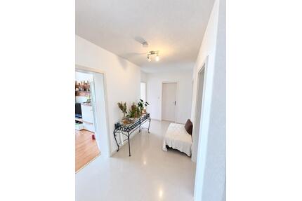 3 Zimmerwohnung mit Balkon - 740,00&nbsp;EUR Kaltmiete, ca.&nbsp; 81,00&nbsp;m&sup2; in Parkstetten (PLZ: 94365)