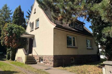 Zentral gelegenes Ein-bis Zweifamilienhaus mit großem Garten - Witzenhausen