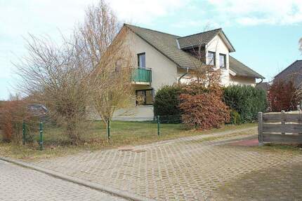 Haus mit 2 Wohneinheiten im Seebad Born zu verkaufen - Born a. Darß