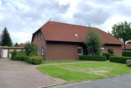 Gemütliche Dachgeschosswohnung mit Balkon in Westerstede-Ocholt!