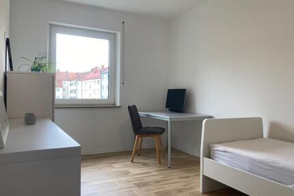 3er WG mit Wohnzimmer - Frisch Saniert - Erstbezug - Nürnberg Eberhardshof