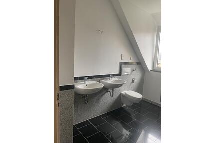 Modernes Wohnen im sanierten Altbau - Wiesbaden Biebrich