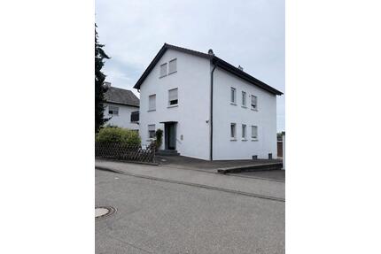 Mehrfamilienhaus mit 3 Wohneinheiten auf 740 m² Grundstück - Eislingen (Fils)