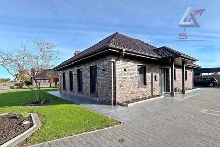 toller Bungalow in Kanallage - 950,00&nbsp;EUR Kaltmiete, ca.&nbsp; 100,00&nbsp;m&sup2;&nbsp;Wohnfl&auml;che in Uplengen (PLZ: 26670) Nordgeorgsfehn