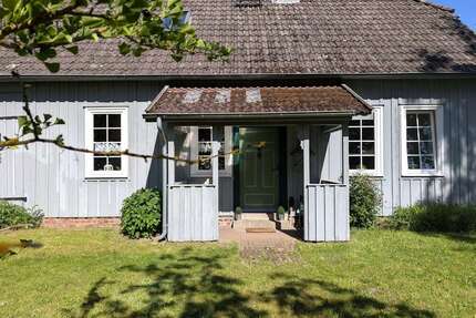 Haus zum Kaufen in Lachendorf 219.000,00 € 67.92 m²