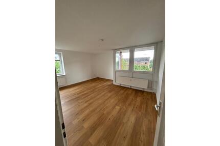 Wohnung in Neumünster zu vermieten - 3 Zimmer- 950 € warm