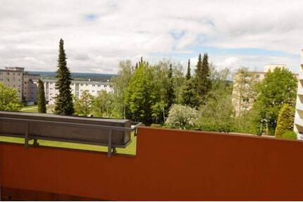 Charmante 2-Zimmerwohnung mit großem Balkon und freiem Blick - Villingen-Schwenningen