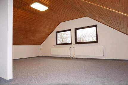 Wohnung, 12- Raumwohnung, Stellplatz, 420 Euro warm! - Parchim