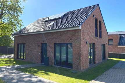 Haus zum Mieten in Bremen 1.450,00 € 139 m²