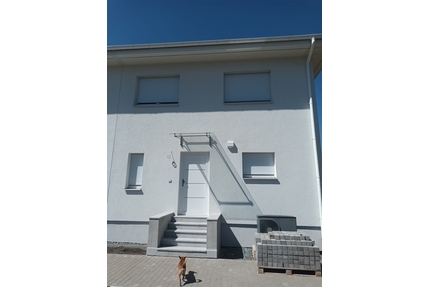 Erstbezug: 4-Zi.-Wohnung in DHH mit Terrasse und eigenem Gartenanteil höchster Energiestandard - Dresden