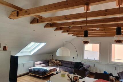 Zwei Zimmer Wohnung - 960,00&nbsp;EUR Kaltmiete, ca.&nbsp; 110,00&nbsp;m&sup2; in Gerolzhofen (PLZ: 97447)