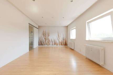Wohnung zum Kaufen in Hattersheim 298.000,00 € 92.74 m²