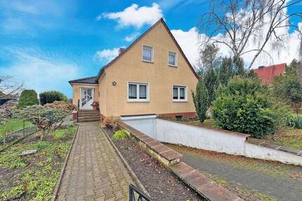 Haus zum Kaufen in Halle (Saale) - Dautzsch 235.000,00 € 139 m²