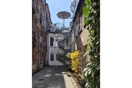 Ruhige Wohnung im Rückgebäude mit Kamin - Fürth Mathildenstraße