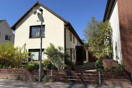 Haus zum Kaufen in Schwarzenbek 350.000,00 € 182 m²