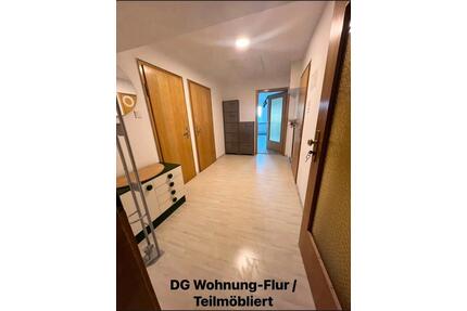 Helle, renovierte 4,5-Zimmer-Wohnung mit EBK, Garten, Terrasse - Neustadt bei Coburg