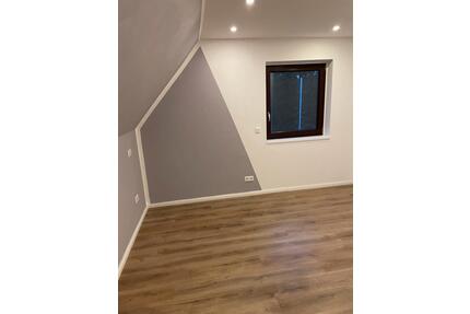 2 Zimmer Wohnung - 925,00&nbsp;EUR Kaltmiete, ca.&nbsp; 80,00&nbsp;m&sup2; in Hambergen (PLZ: 27729)