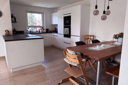 Moderne 4-Zimmer-Neubauwohnung mit hochwertiger Ausstattung und großem Balkon in ruhiger Lage - Hockenheim