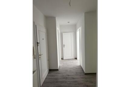3-Zimmer-Wohnung renoviert in Ludwigshafen - Ludwigshafen am Rhein Ludwigshafen-Hemshof