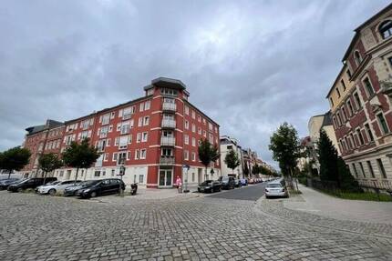 Vermietete 2 Zimmer Eigentumswohnung am Bonhoeffer Platz zu verkaufen - Dresden Löbtau-Süd