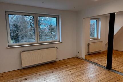 Kernsaniertes Dachgeschossjuwel in Alt-Grone mit Spitzboden - Göttingen