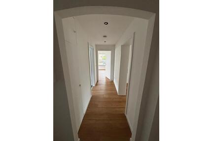 Moderne, frisch sanierte 3-Zimmer-Wohnung in attraktiver Lage!!! - Schöningen