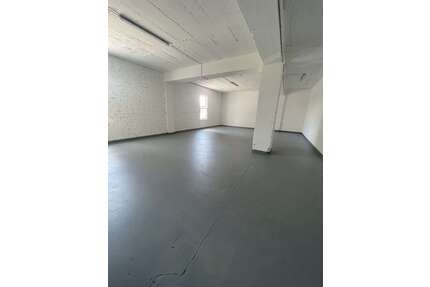 Halle in Wiesbaden 959,46 € 162.62 m²