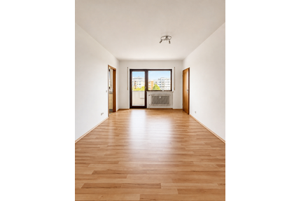 Wohnung zum Kaufen in Augsburg 199.000,00 € 53 m²