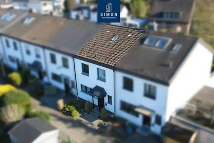 Sonnenlage im Grünen trifft Potenzial - Familienfreundliches Reihenmittelhaus mit großer Terrasse und Südgarten im Erbbaurecht - Langenfeld (Rheinland) Richrath