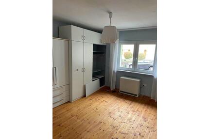 Zimmer in 2er Wohnung - 8min. Fahrradweg zur EBS - Oestrich-Winkel