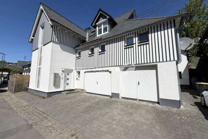 Haus zum Kaufen in Siegen Oberschelden 599.000,00 € 296.44 m² - Siegen / Oberschelden
