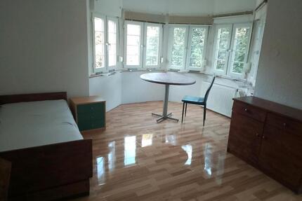 WG wohnung in Aalen zentrum - 450,00&nbsp;EUR Kaltmiete, ca.&nbsp; 100,00&nbsp;m&sup2; in Aalen (PLZ: 73431) Unterkochen